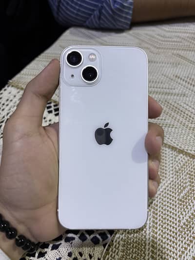 Apple iPhone 13