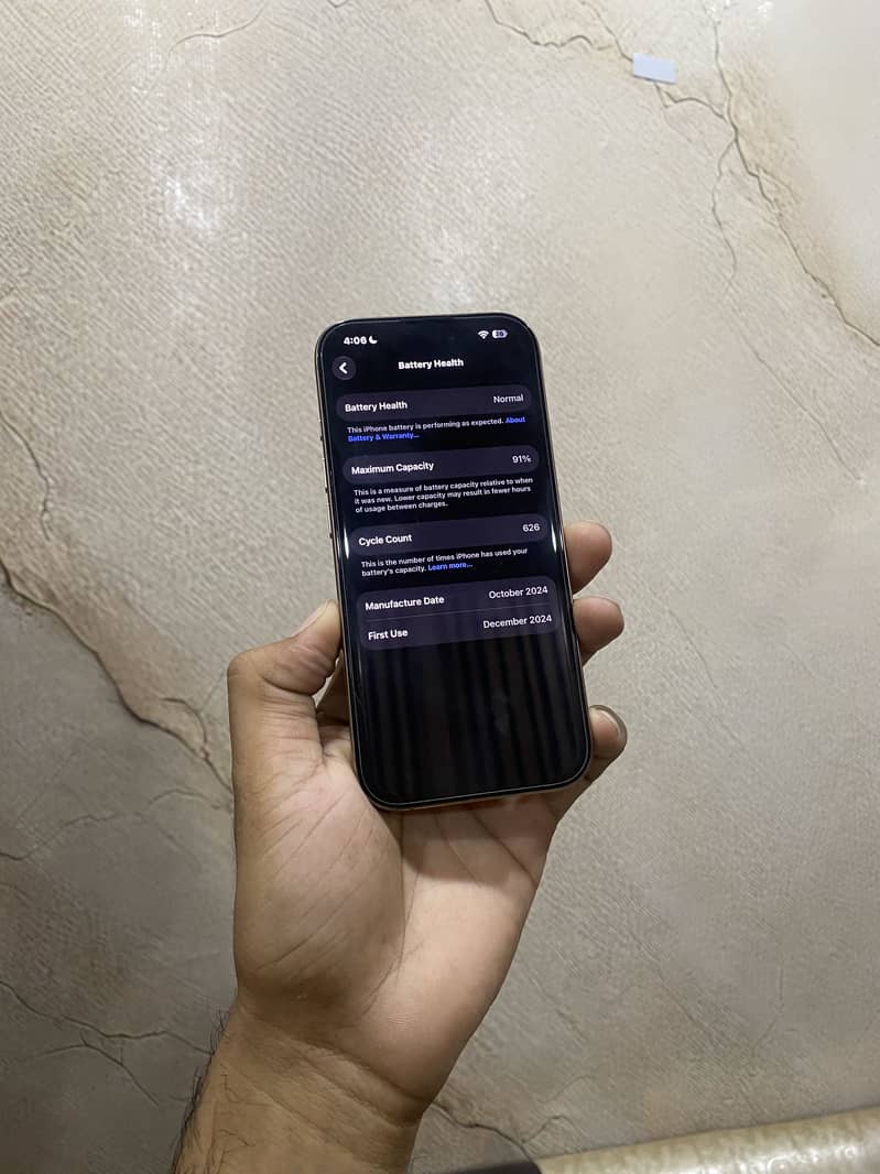 Apple iPhone 16 Pro 2