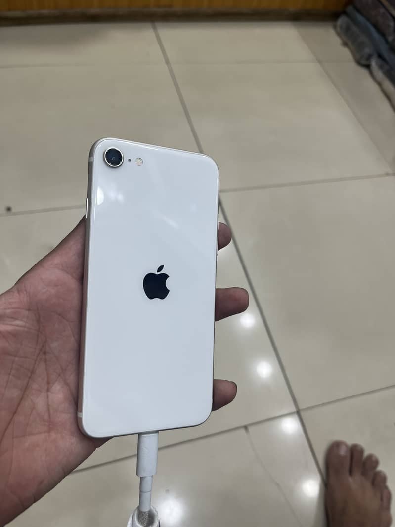 Apple iPhone SE 3rd generation sim time 0