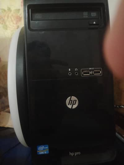pc and 24 inch display all set have done wirh mouse and keyboard