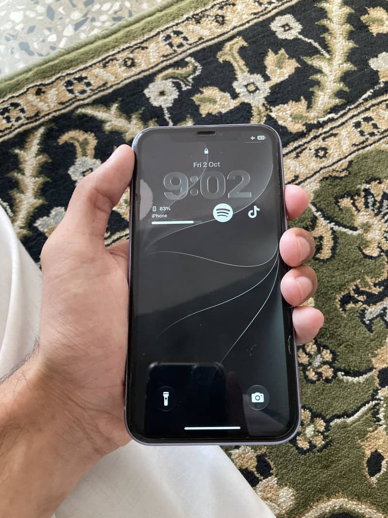 Apple iPhone 11 3