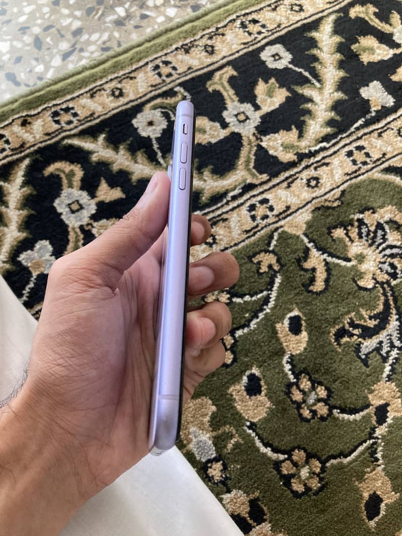Apple iPhone 11 6