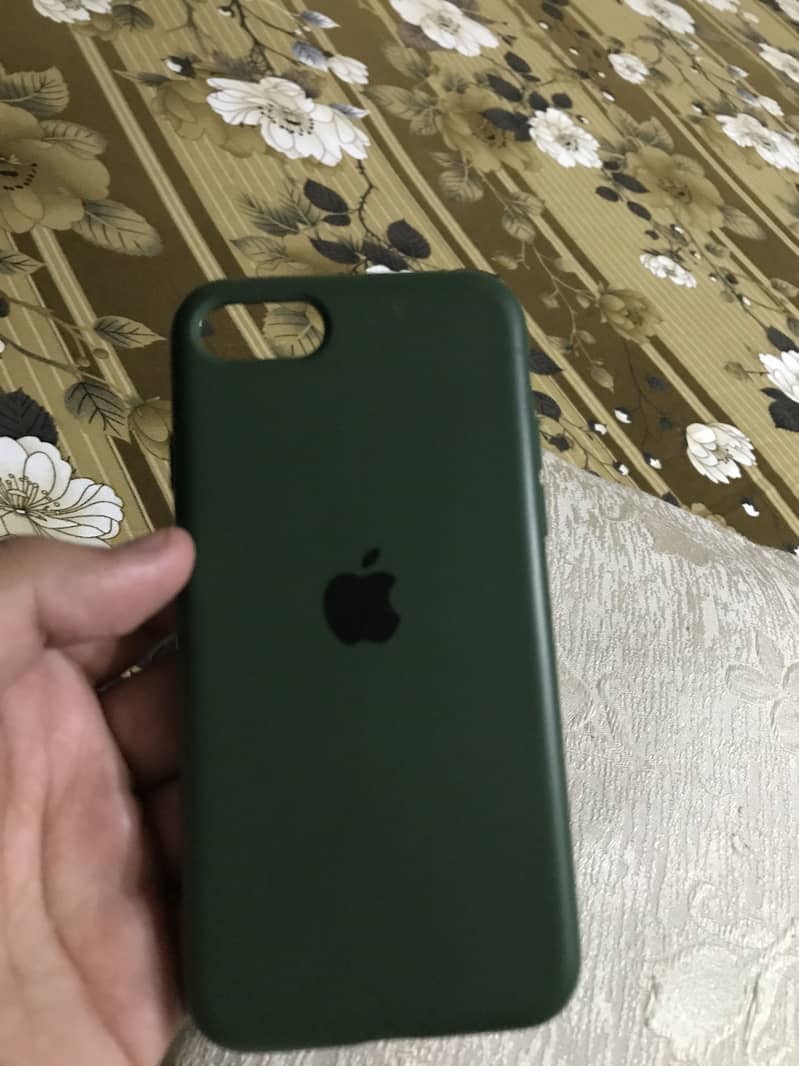 Apple iPhone 7 4