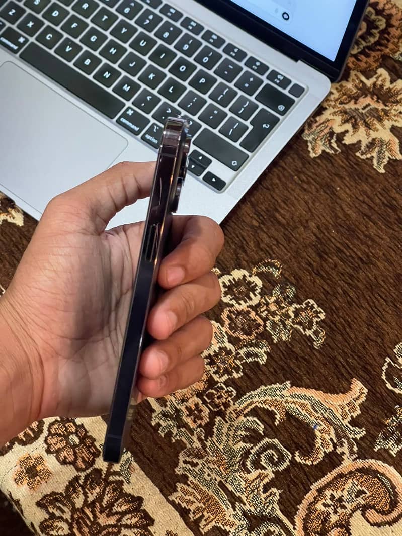 Apple iPhone 14 Pro Max 5