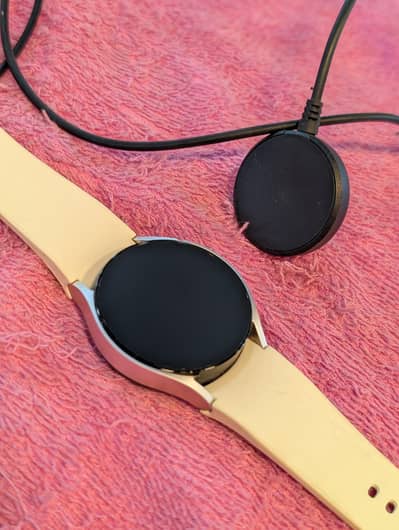 watch 6 40mm like brand new condition