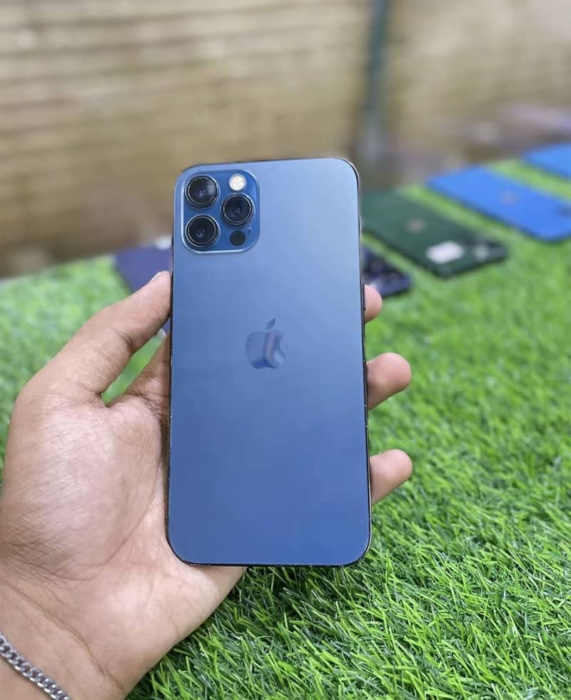 Apple iPhone 12 Pro 2