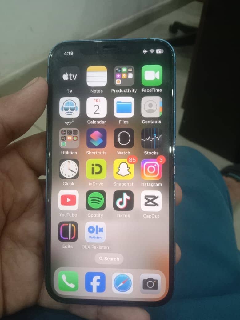 Apple iPhone 12 4