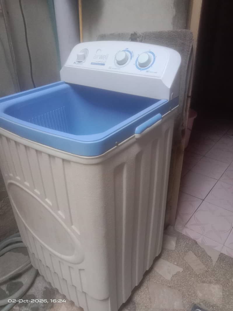 Electric washing machine 1