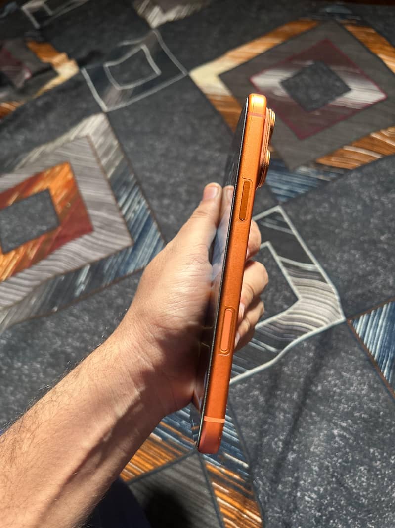 Apple iPhone 17 Pro Max 3