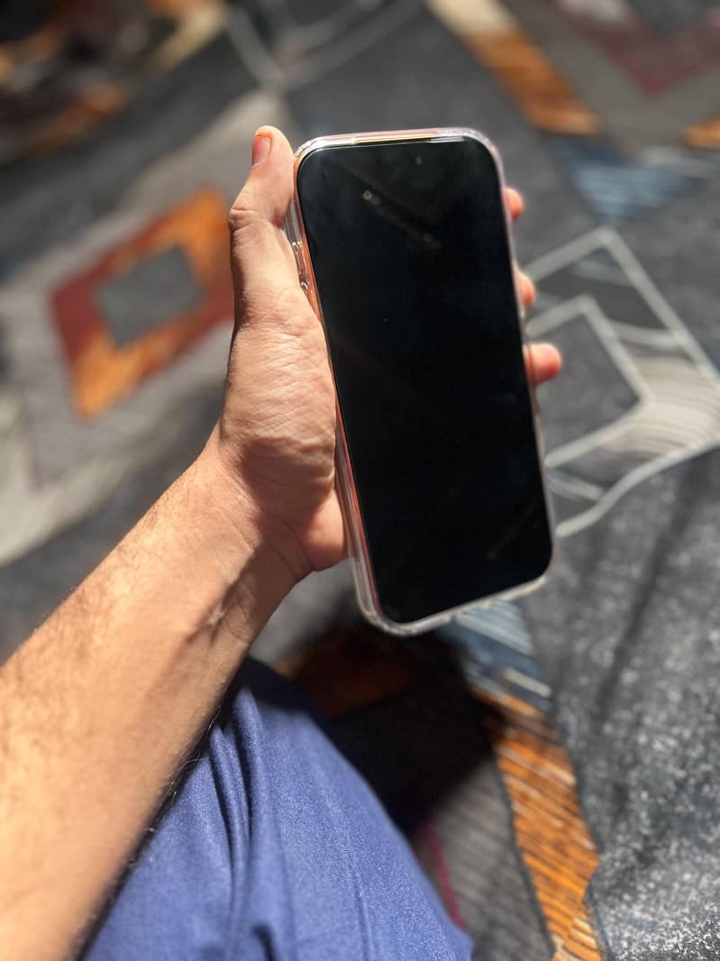 Apple iPhone 17 Pro Max 6