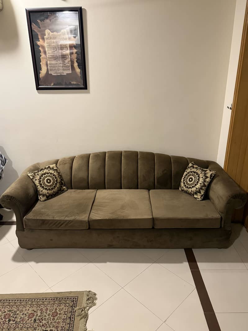 5 seater Sofa Set 0