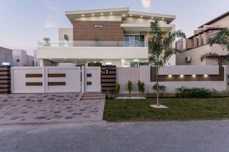 Luxury House Modern 1 Kanal House At Prime Location