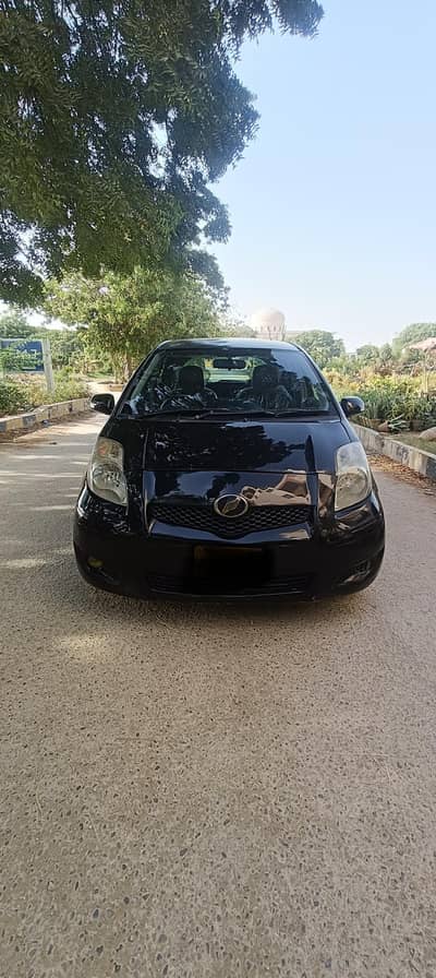 Toyota Vitz 2009/12 G push start RPM meter top of the line