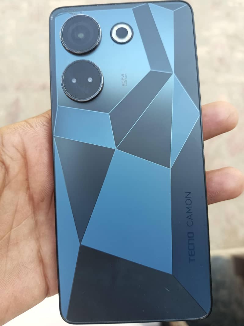 Tecno CAMON 20 3