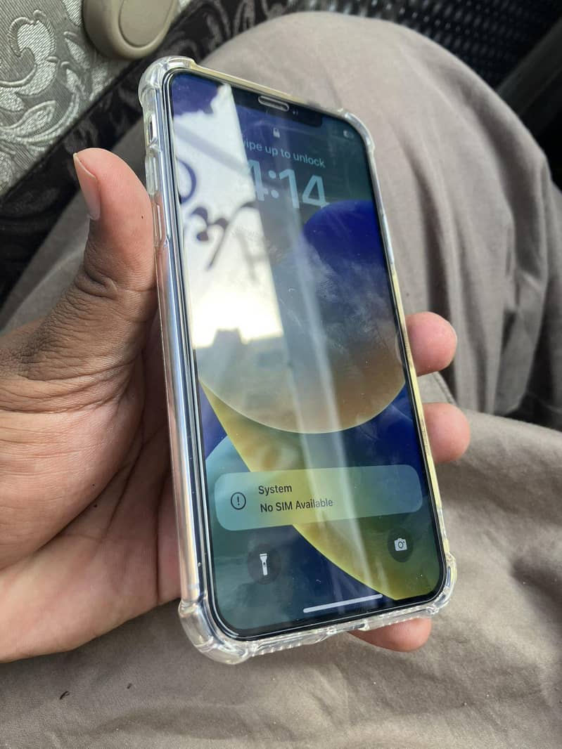 Apple iPhone X 0