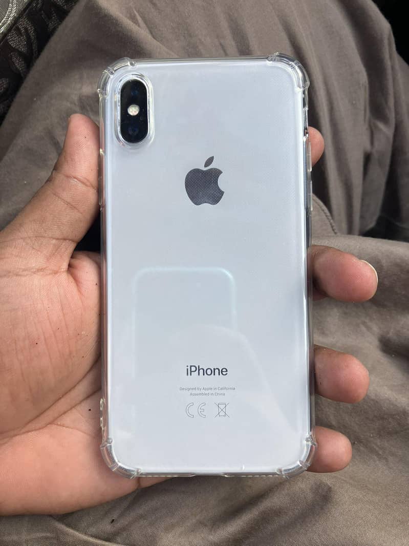 Apple iPhone X 3