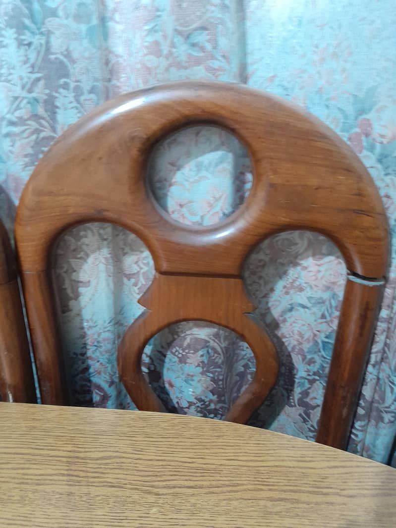 Dinning table 4