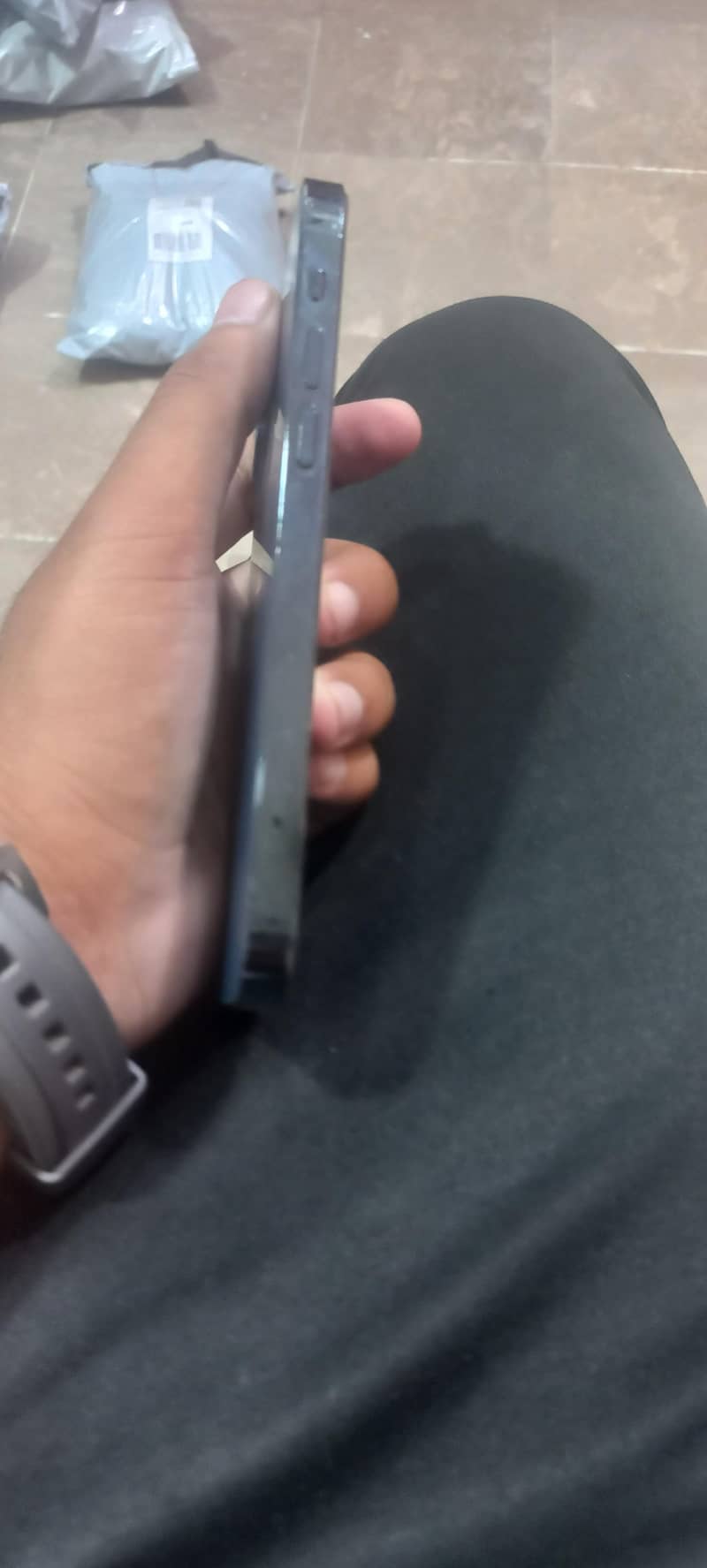 Apple iPhone 12 Pro 4