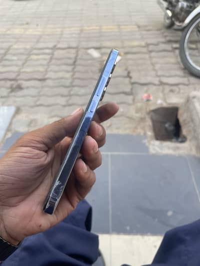 Vivo Y100