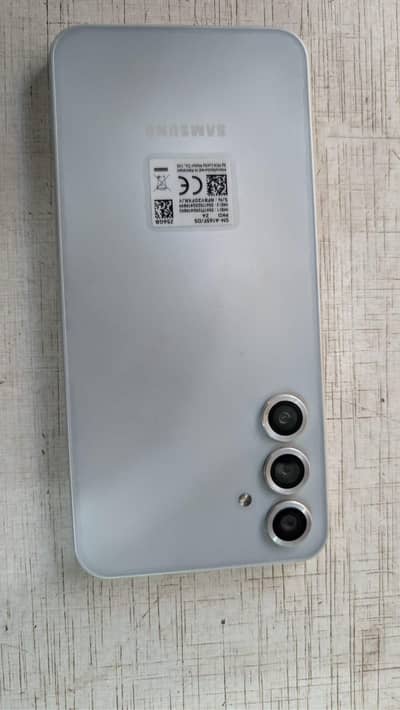 Samsung Mobile A16. . . 8Gb Ram. . . . 256Gb memory. . box not available