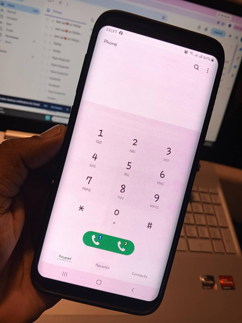 Samsung Mobile S8 Plus 4