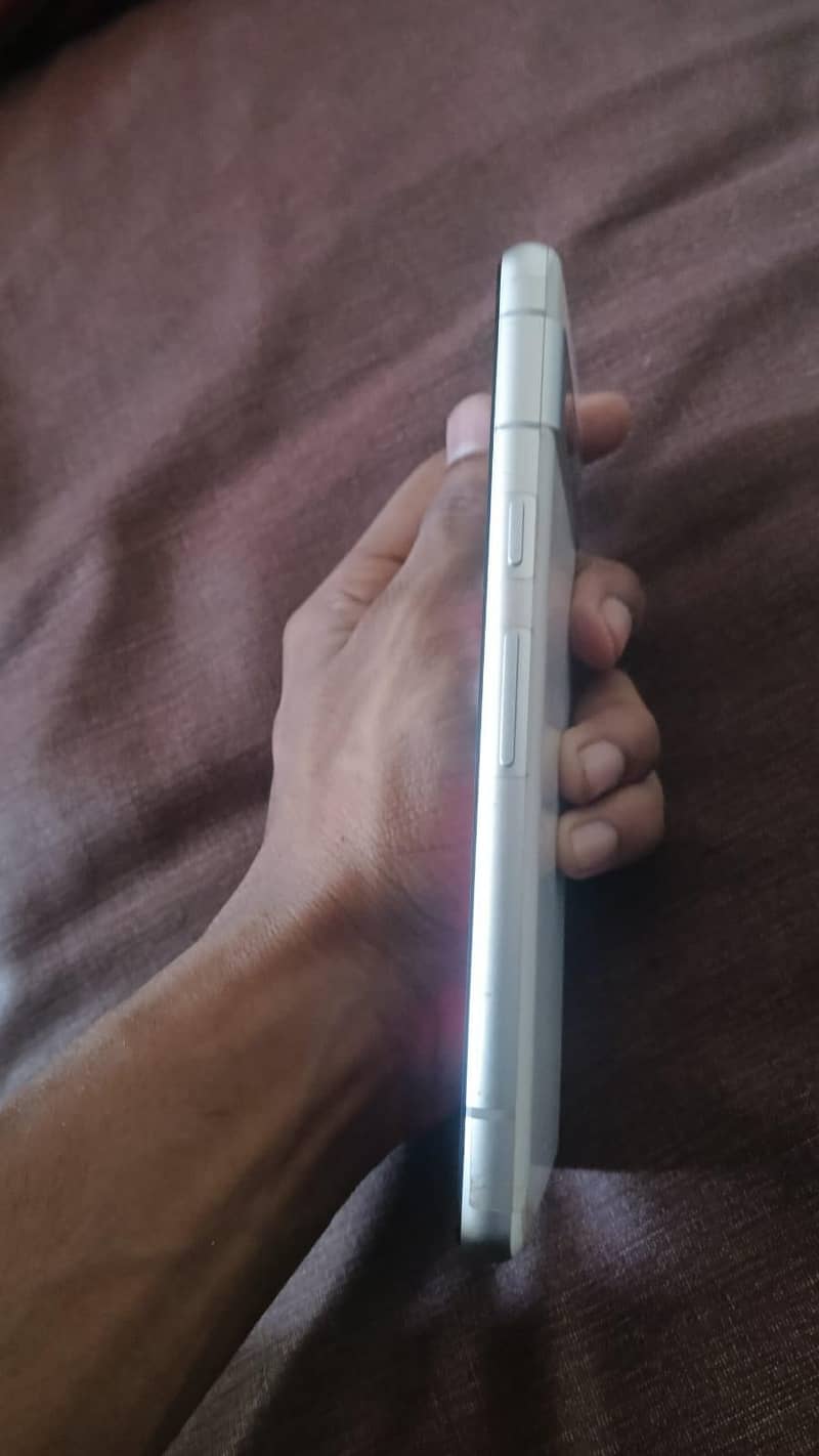 Google Pixel 7a 4