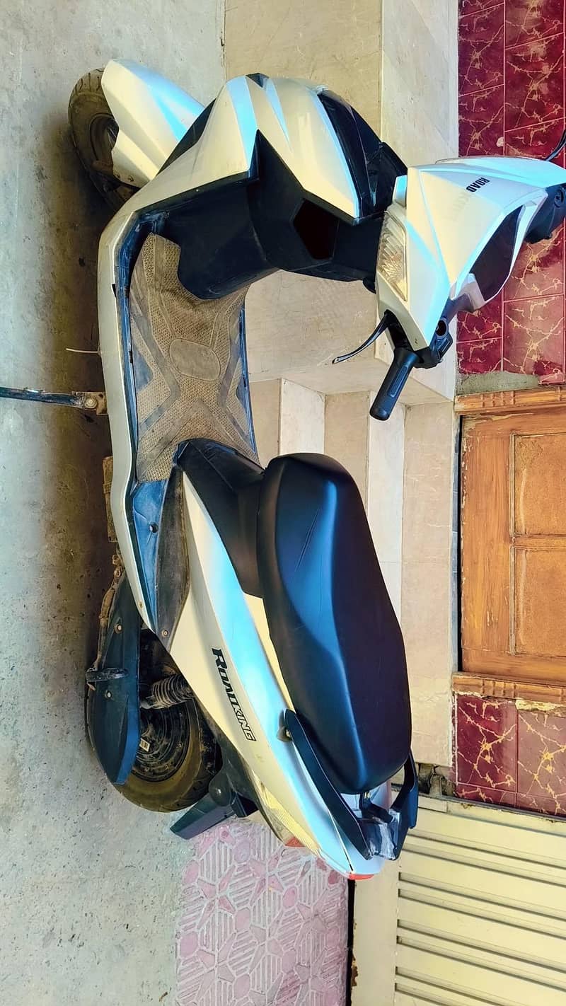 scooty 2