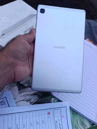 Samsung tablet A7lit 3.32 gb box Sath hia