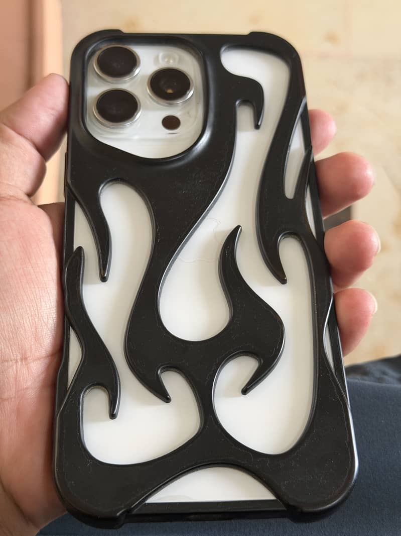 Apple iPhone 16 Pro Max 5
