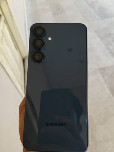 Samsung Mobile S24 fE