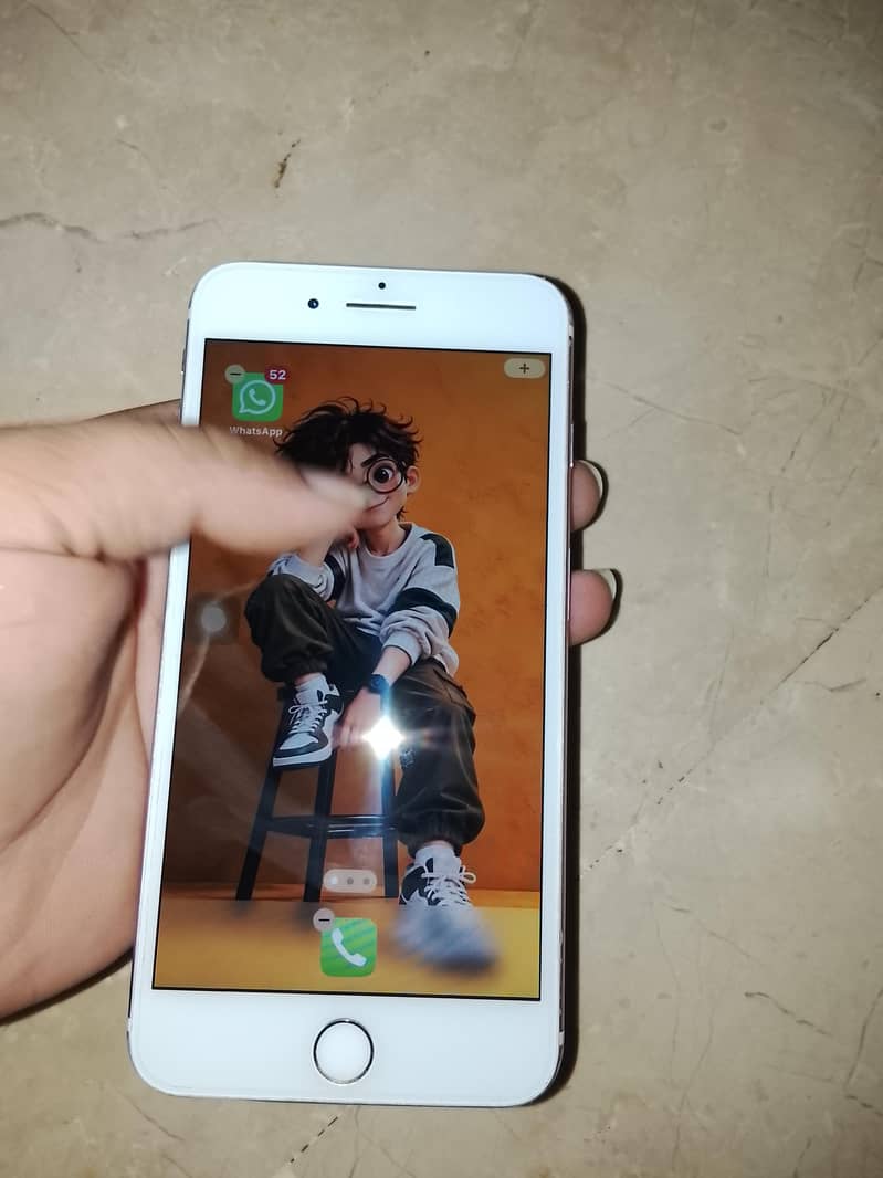 Apple iPhone 7 Plus 3