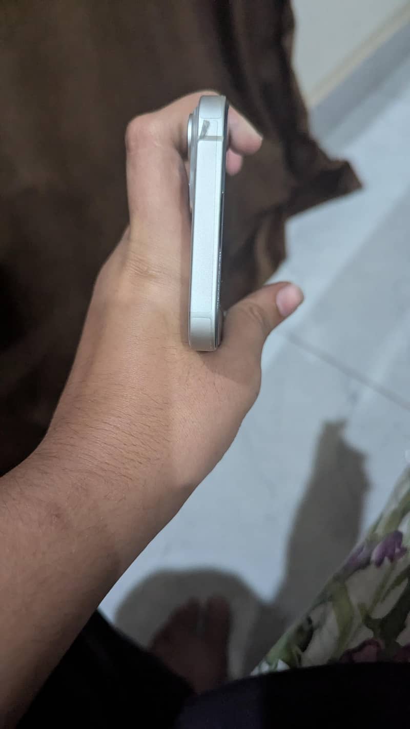 Apple iPhone 14 plus 5