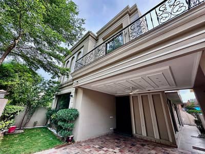 10 Marla Elegant Designer Bungalow Phase 4