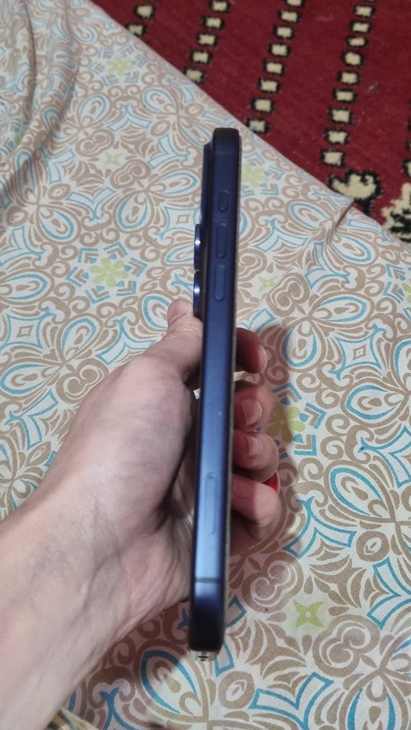 Apple iPhone 17 Pro Max 3