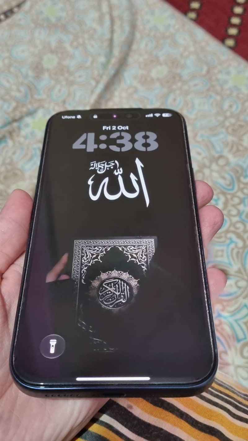 Apple iPhone 17 Pro Max 4