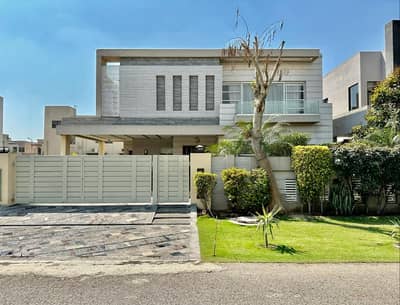 1 Kanal Furnished Elegant Designer Bungalow Phase 6
