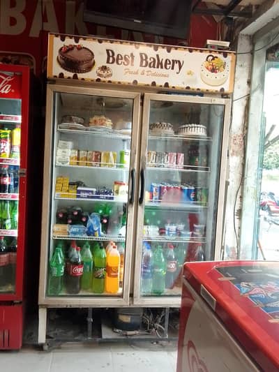 bakery ka doubble door freezer sale krna he cooling achi karta he