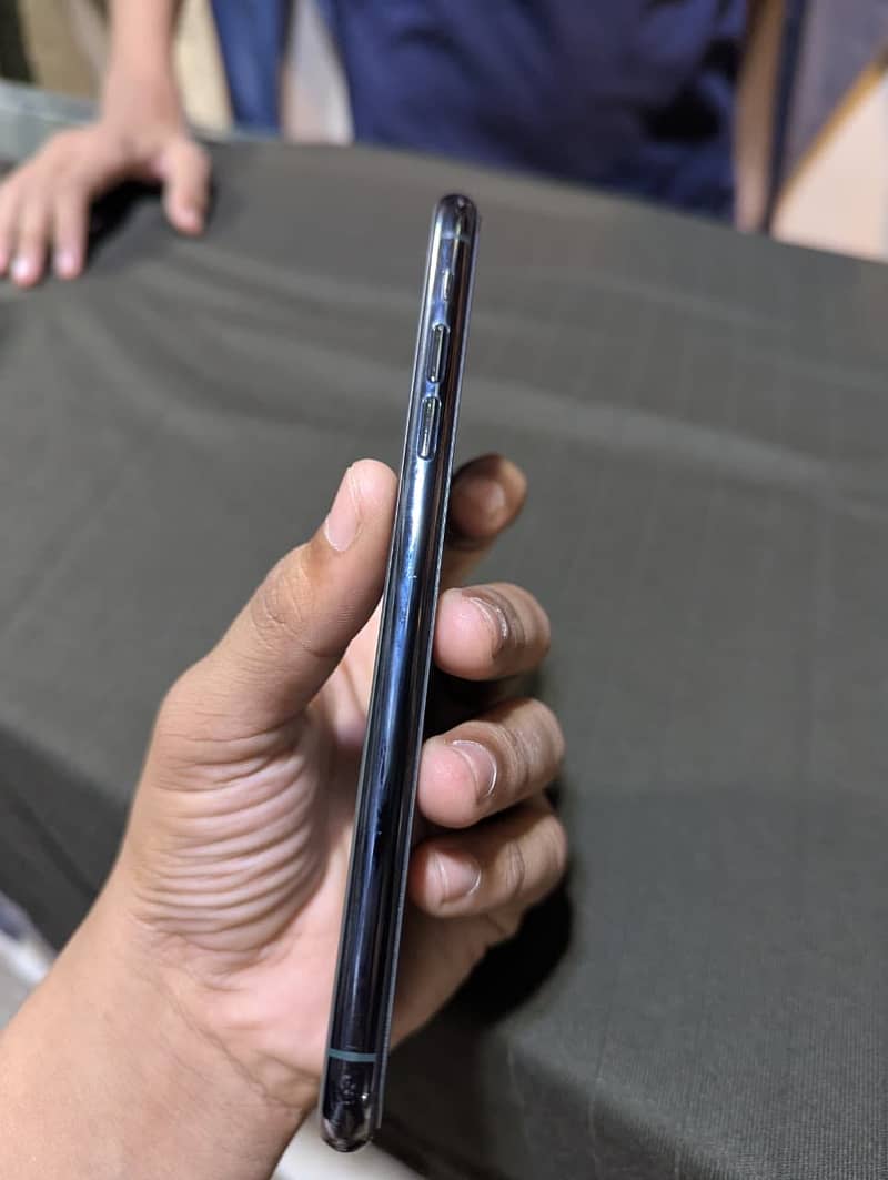 Apple iPhone 11 Pro Max 0