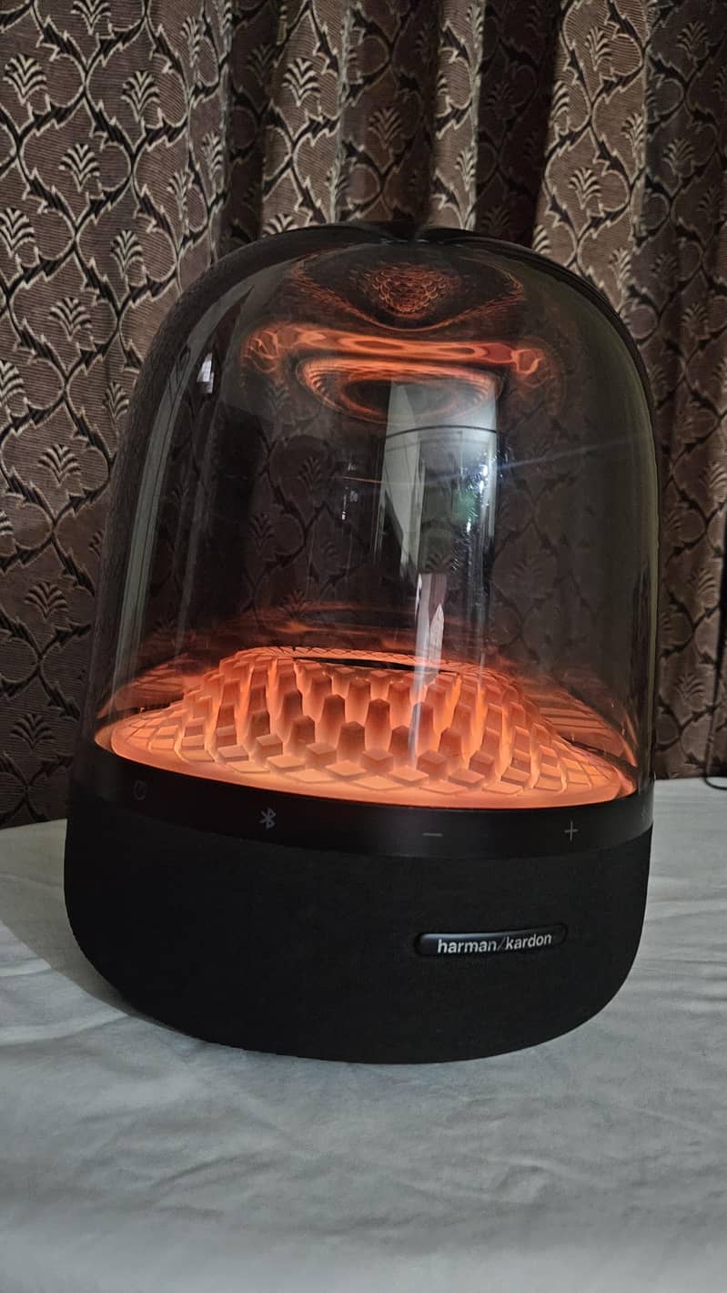 aura studio 4 1
