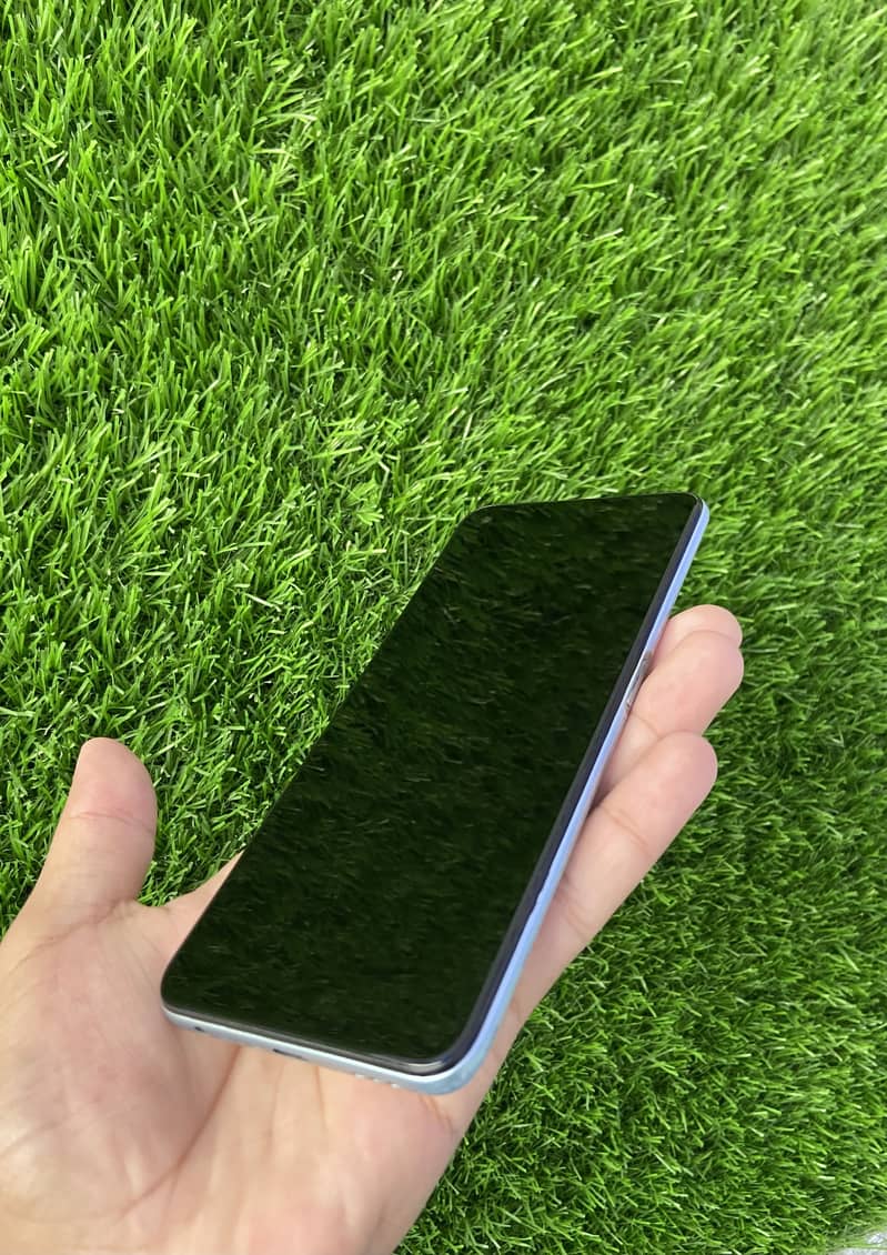 OPPO A76 3
