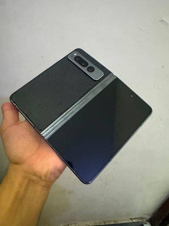 Google Pixel Fold 1
