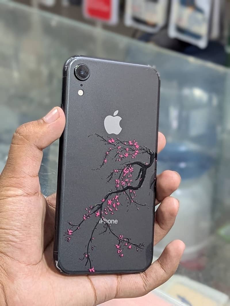 Apple iPhone Xr 1