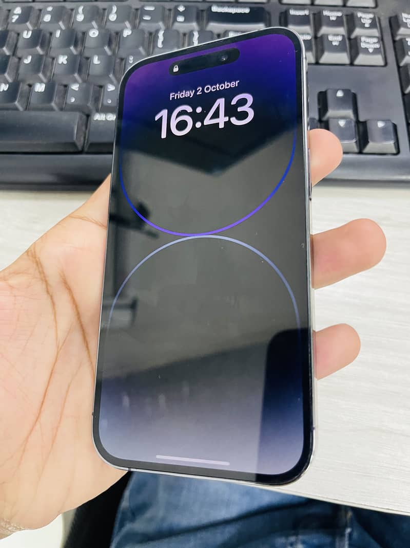 Apple iPhone 14 Pro 1