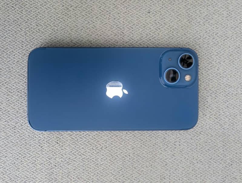 Apple iPhone 13 3