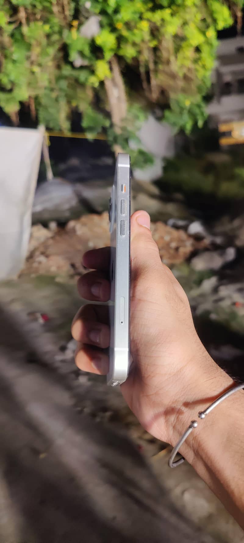 Apple iphone 13 2