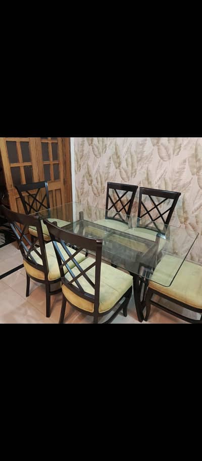 Dining table with 6 chairs.