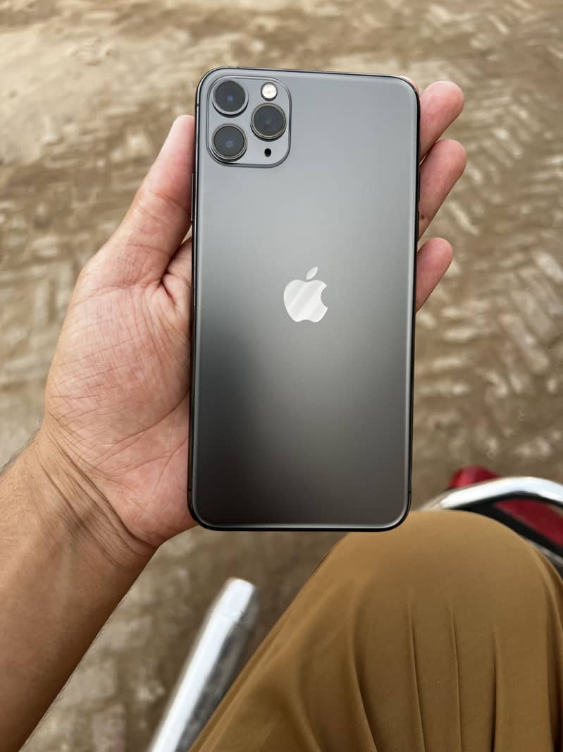 Apple iPhone 11 Pro Max 5