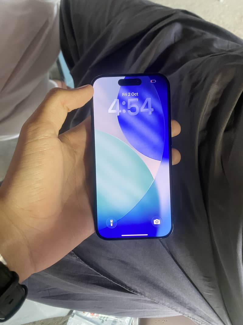 Apple iPhone 15 Pro 3