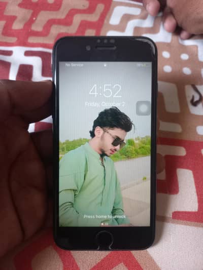 Apple iPhone 7