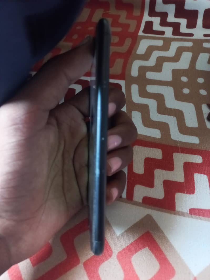 Apple iPhone 7 1